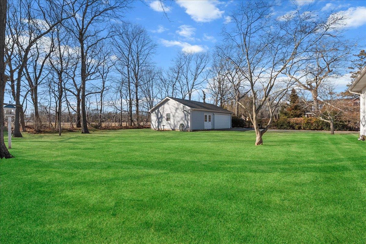 18 Woodland Park Road, Bellport Village, New York image 23
