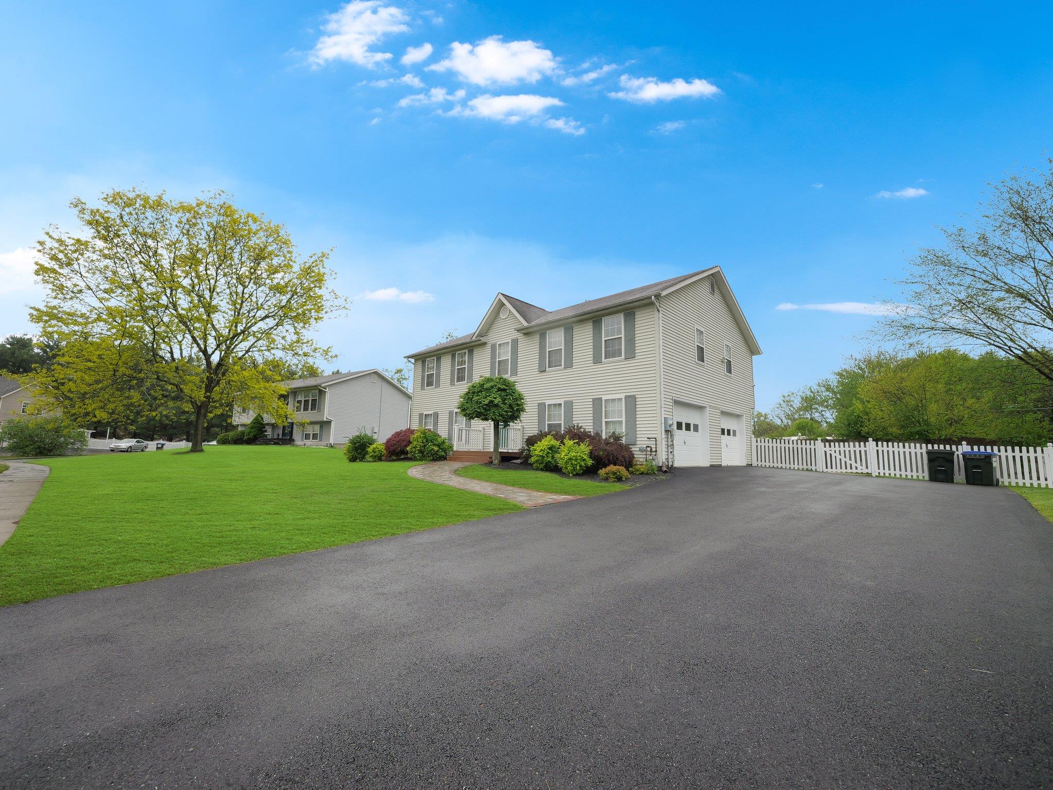 8 Bernadette Way