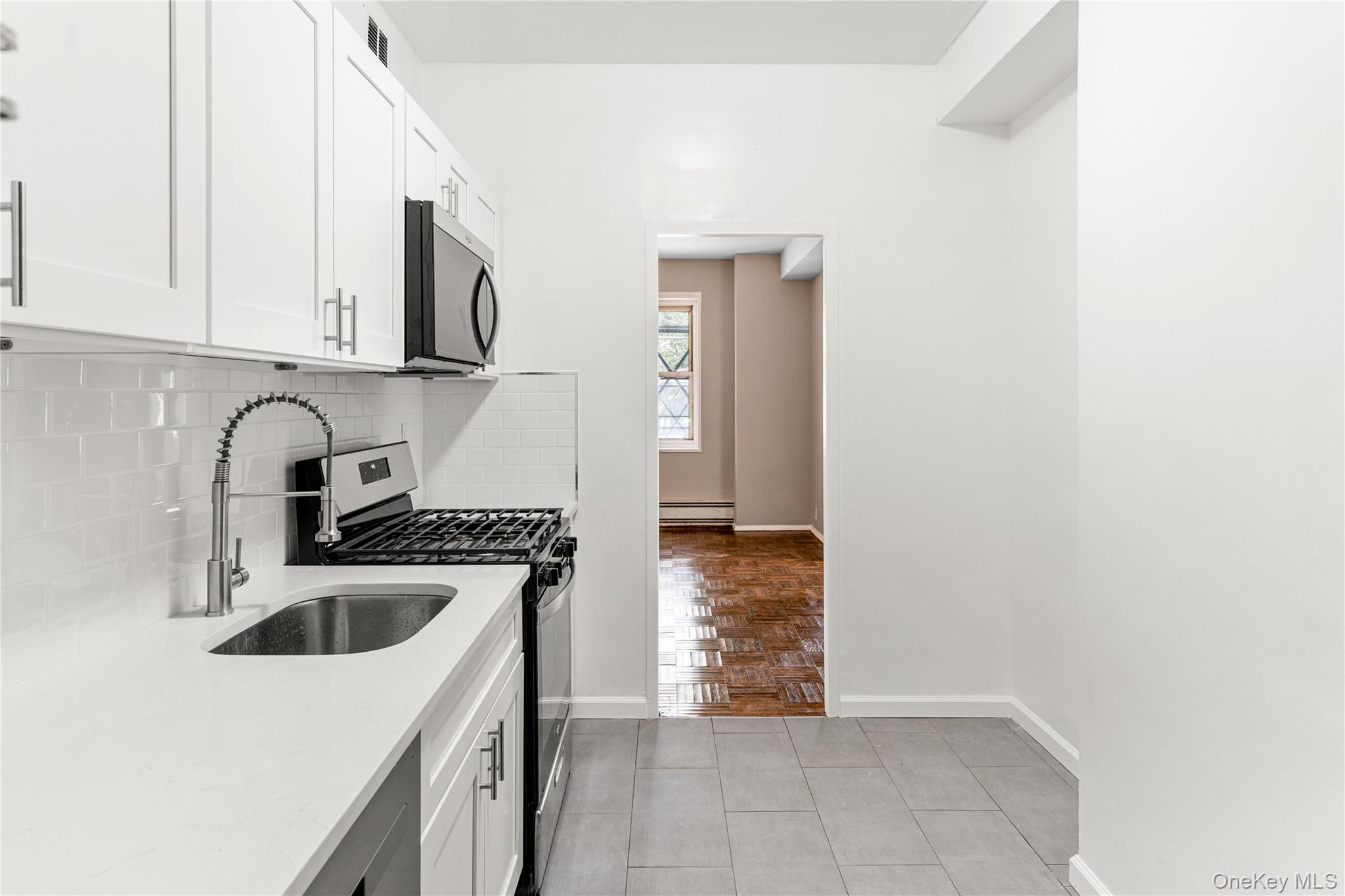 3 Fordham Hill Oval 1G