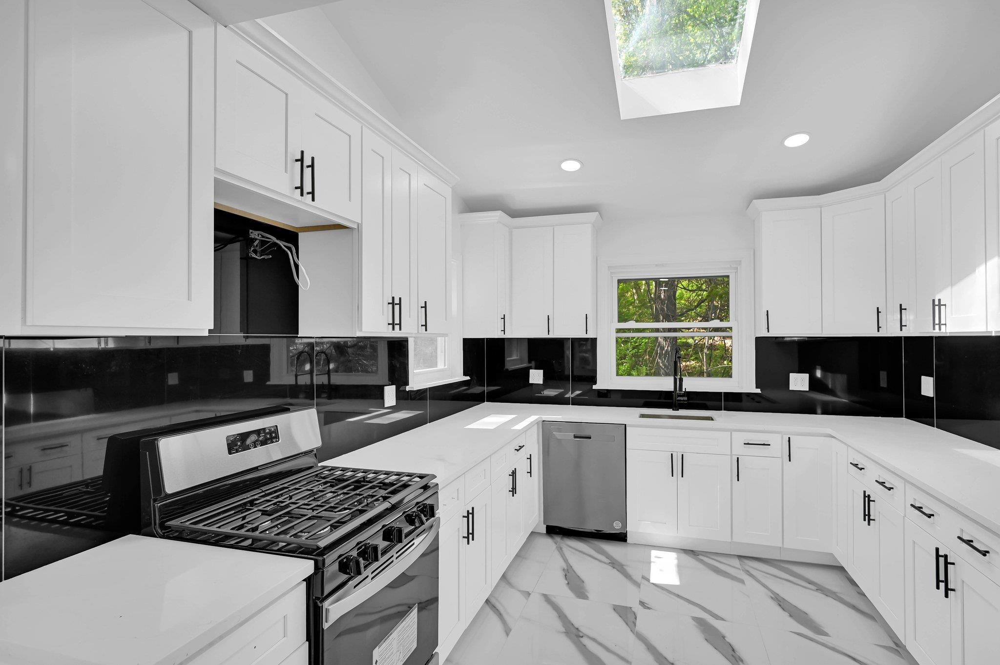 58 Lakelands Avenue, Greenwood Lake, New York image 15