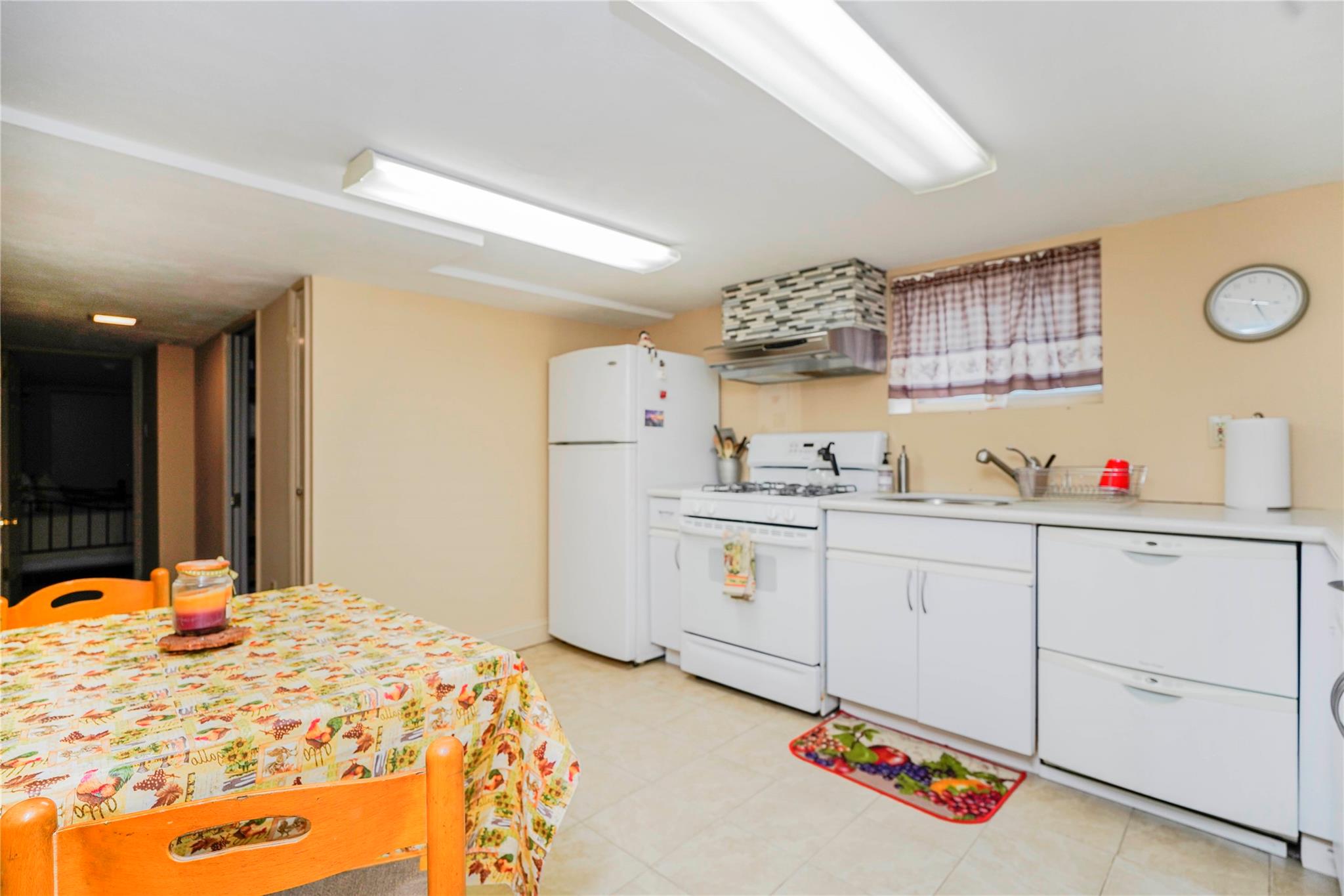 67 Lawrence Avenue, Staten Island, New York image 32