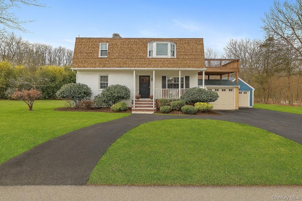 Photo of 10 Helin Road, Hopewell Junction, NY 12533 (MLS # 943077)