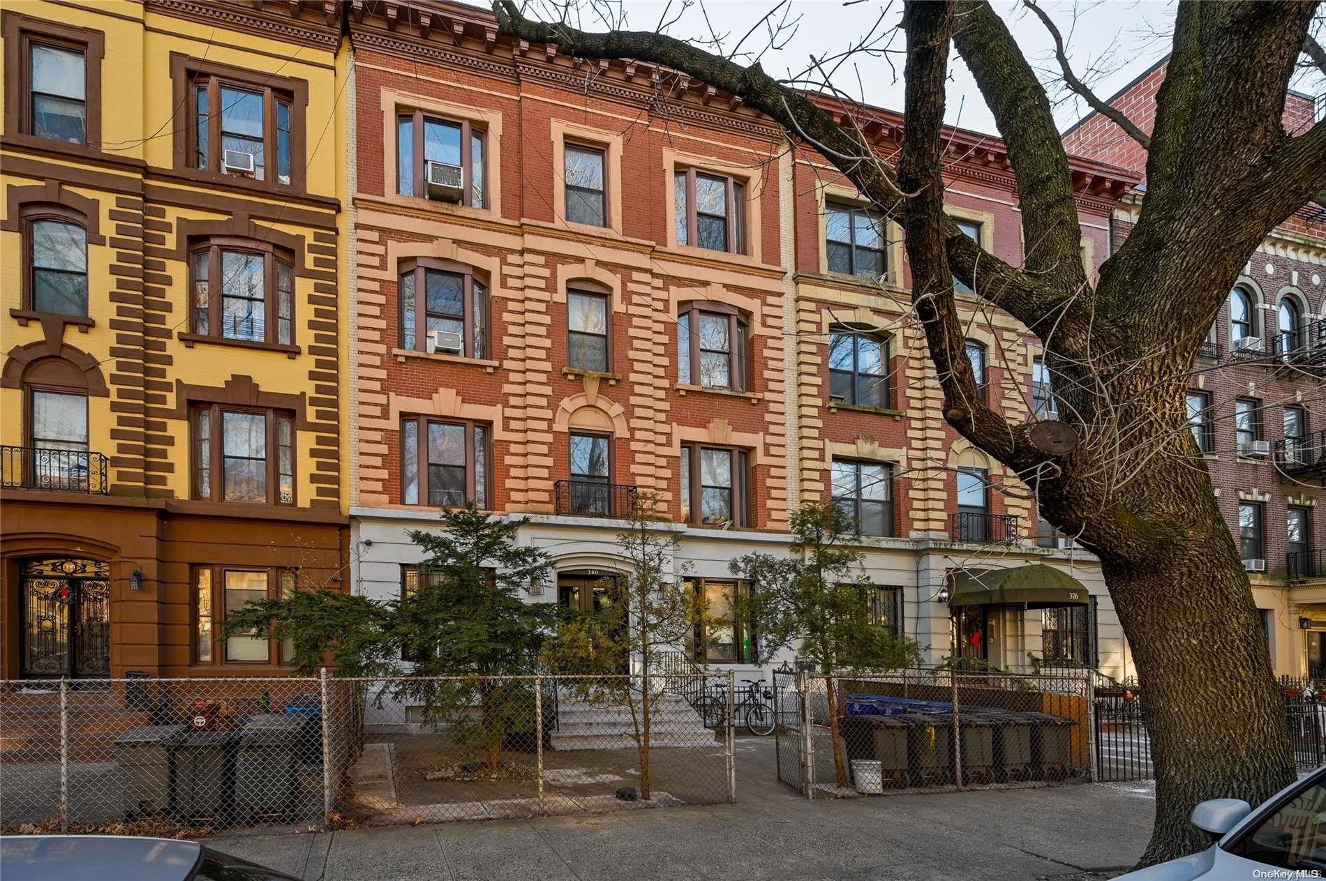 380 Saint John's Pl.