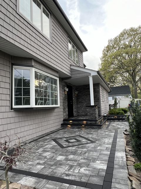 20 Soundview Drive Shoreham NY 11786