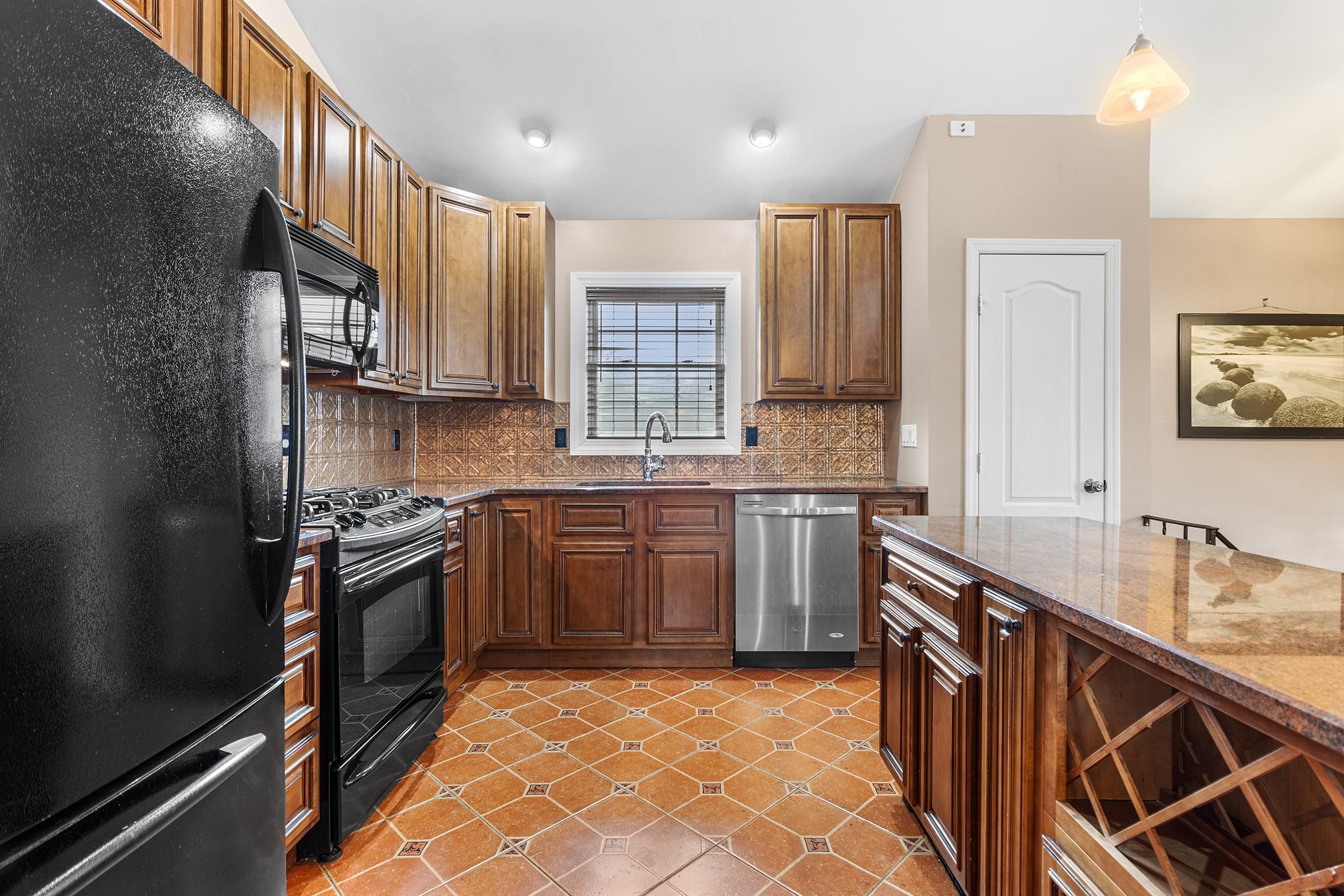 539 Elwood Road, East Northport, New York image 8