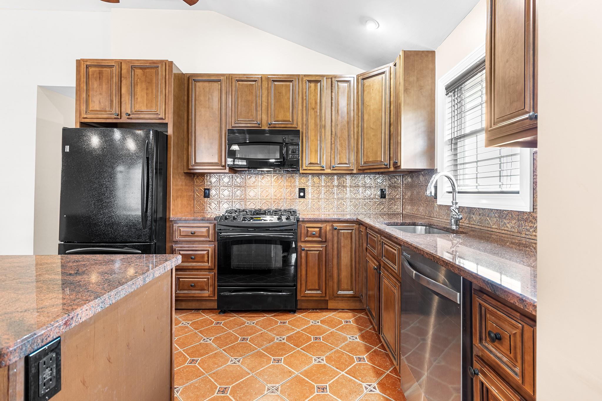 539 Elwood Road, East Northport, New York image 7