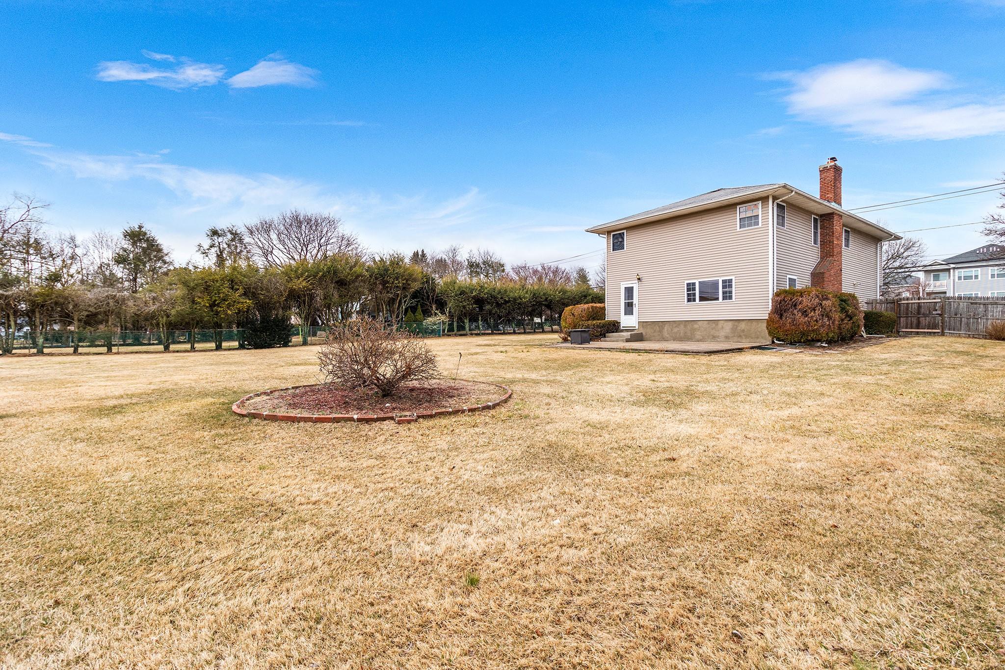 539 Elwood Road, East Northport, New York image 25