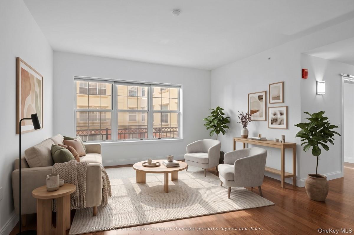 10 Byron Place 306