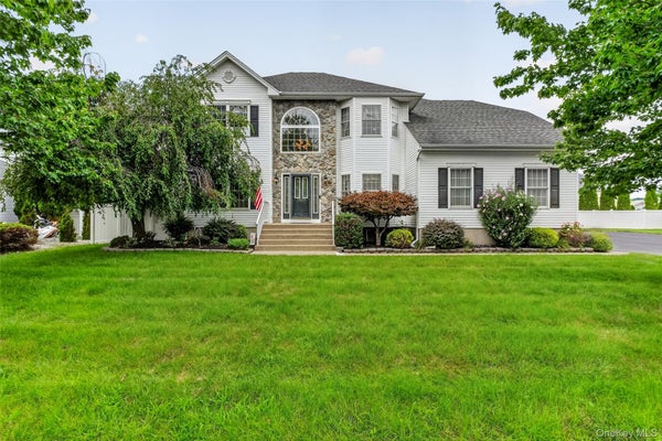 2506 CONSTITUTION WAY, NEW WINDSOR, NY 12553 - Image 1a82e07d96d05e76e7af593934e34820/1145965645