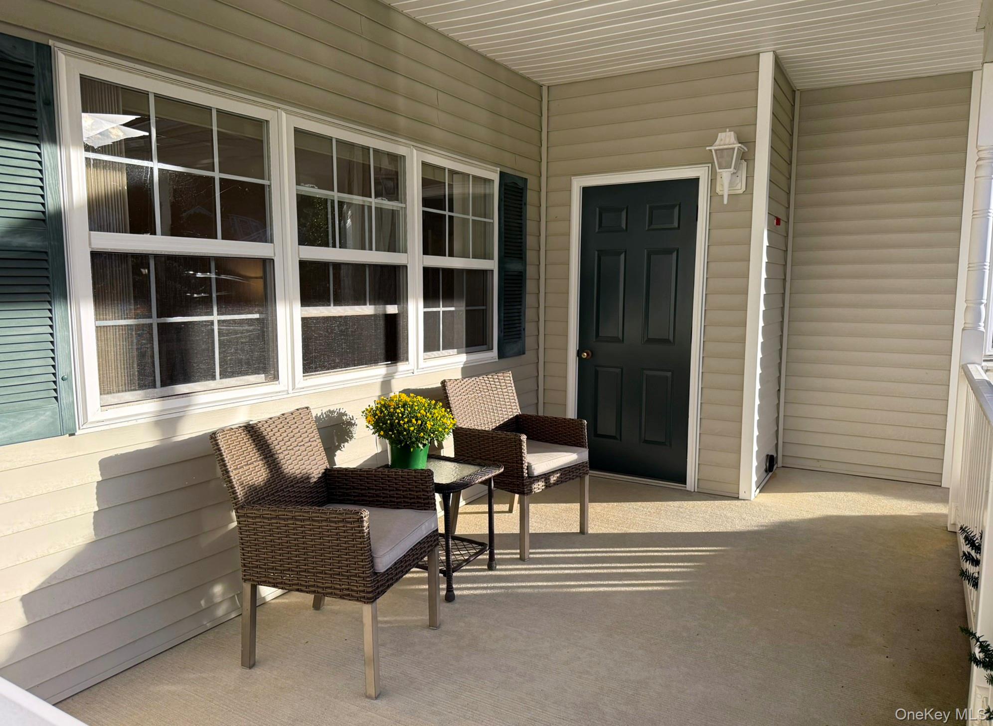 3704 Amen Corner