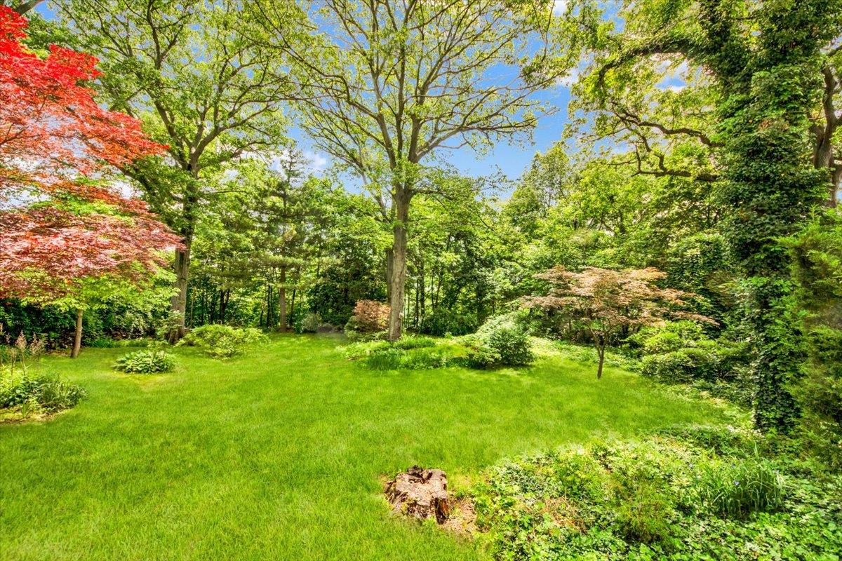 61 Kincaid Drive, Yonkers, New York image 29