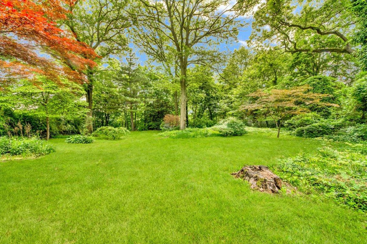 61 Kincaid Drive, Yonkers, New York image 30