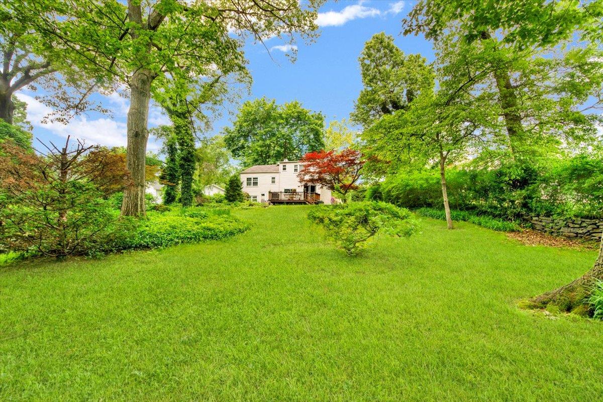61 Kincaid Drive, Yonkers, New York image 28