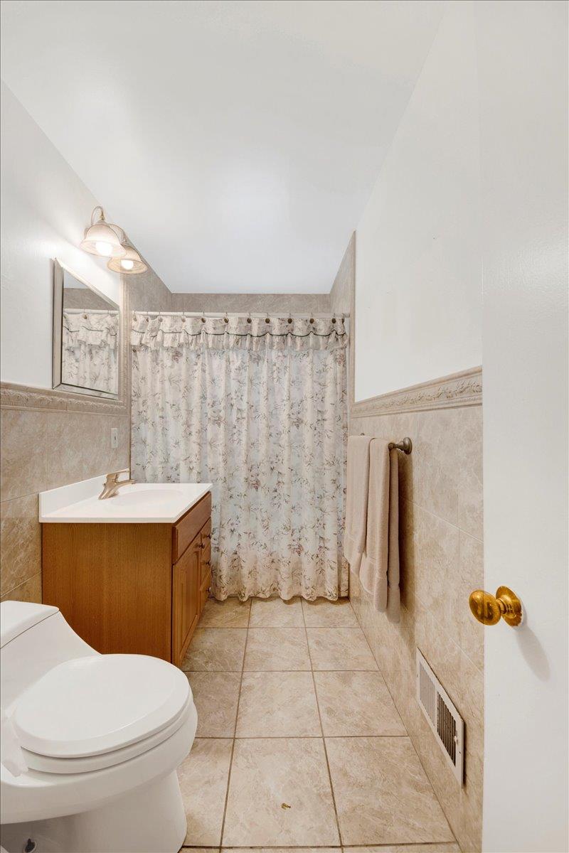 61 Kincaid Drive, Yonkers, New York image 21