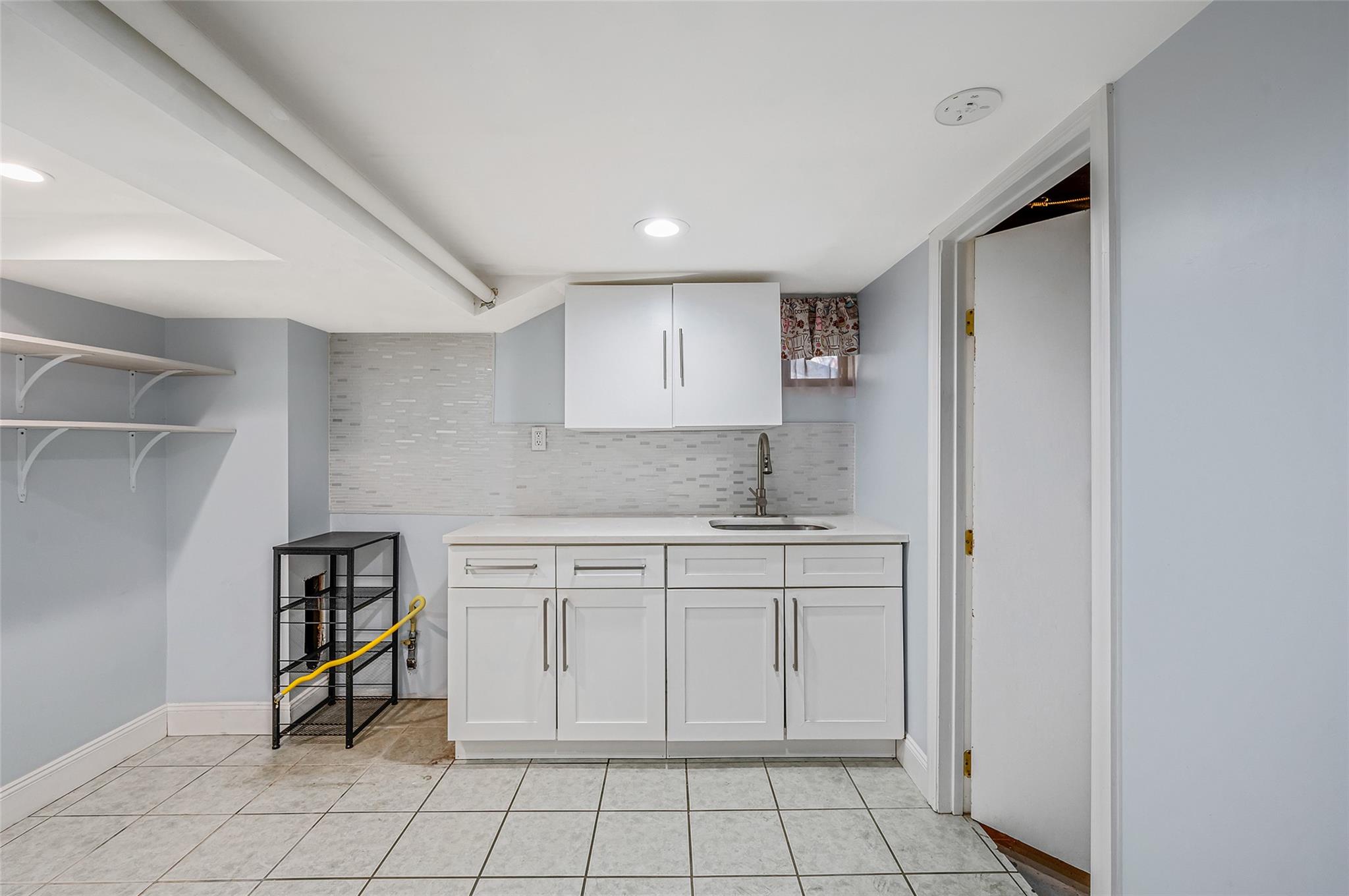 978 Fenworth Boulevard, Franklin Square, New York image 24