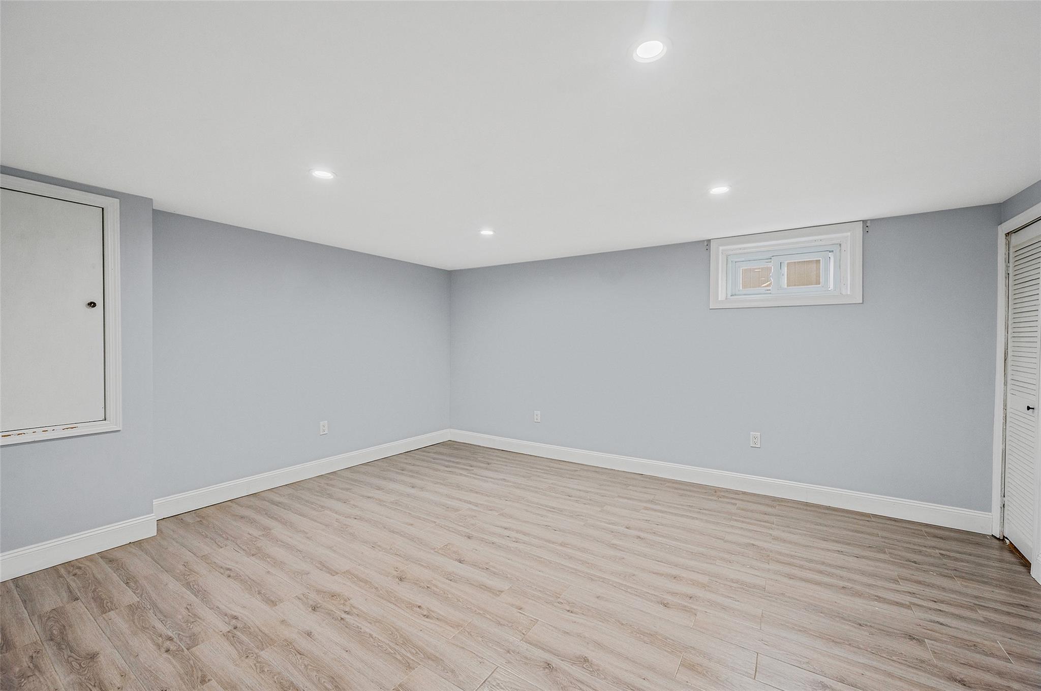 978 Fenworth Boulevard, Franklin Square, New York image 22