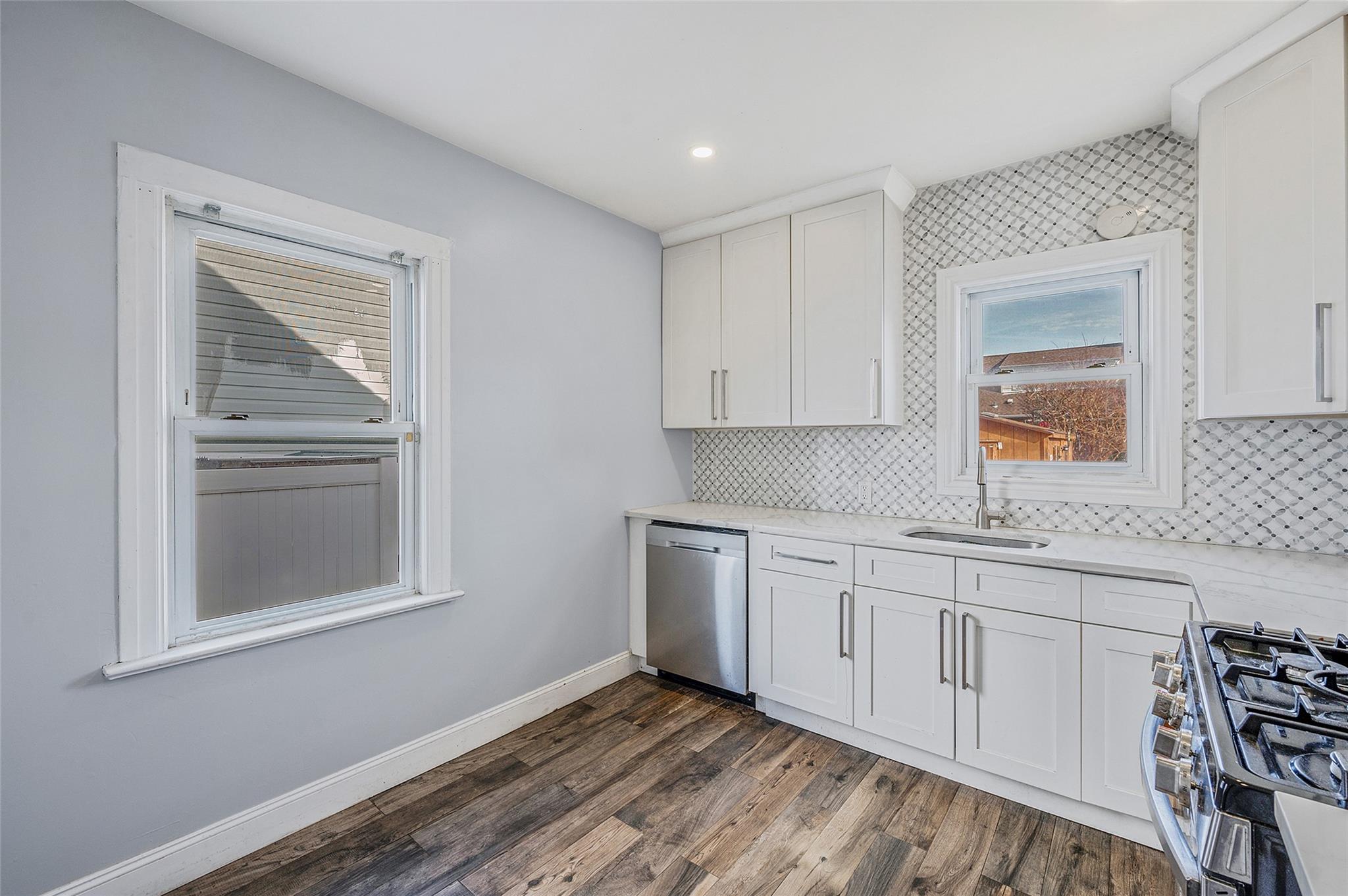978 Fenworth Boulevard, Franklin Square, New York image 10
