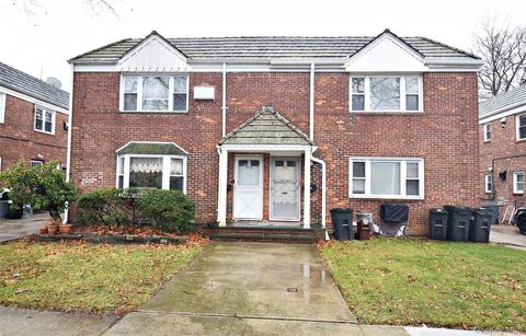 7516 197th Street Fresh Meadows NY 11366