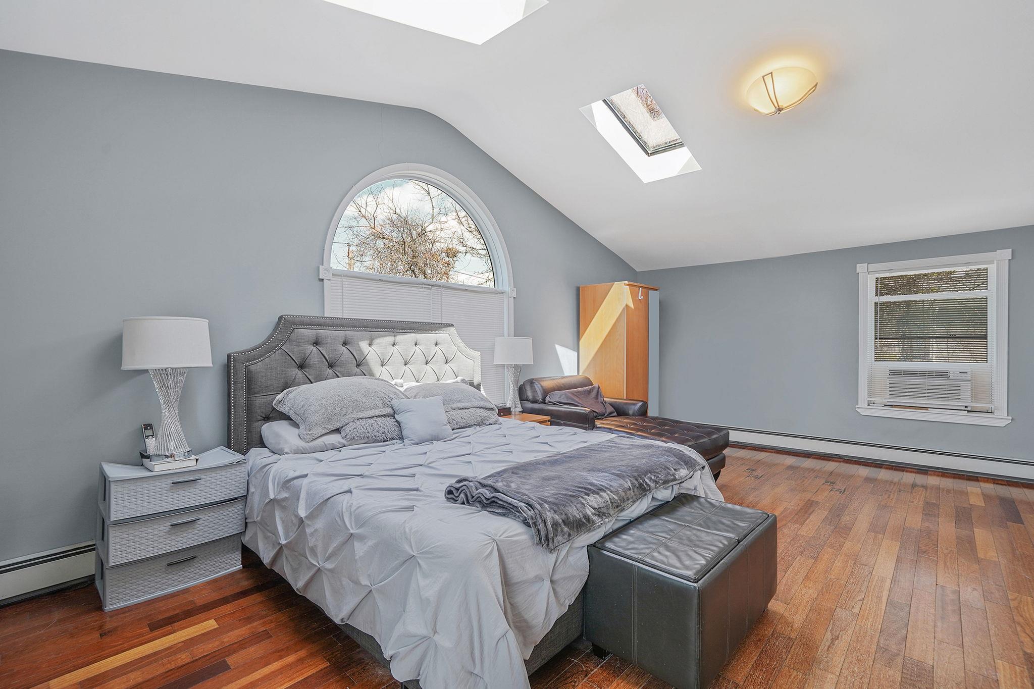 373 Nevada Street St, Lindenhurst, New York image 30