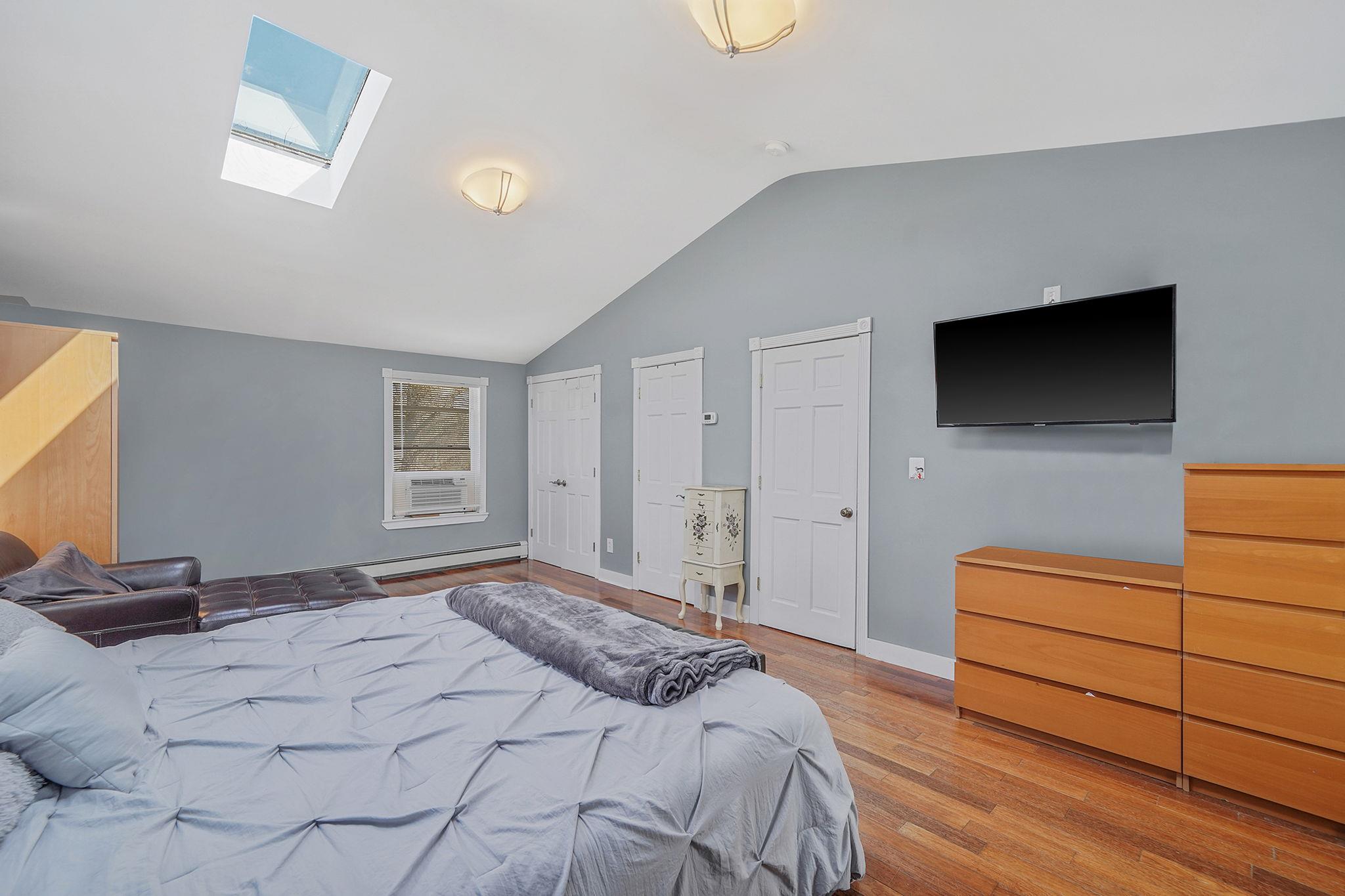 373 Nevada Street St, Lindenhurst, New York image 31