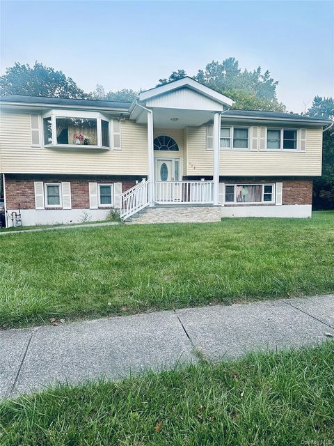 Apartment For Sale - 123 Rockland Lane<br/> Spring Valley, NY 10977