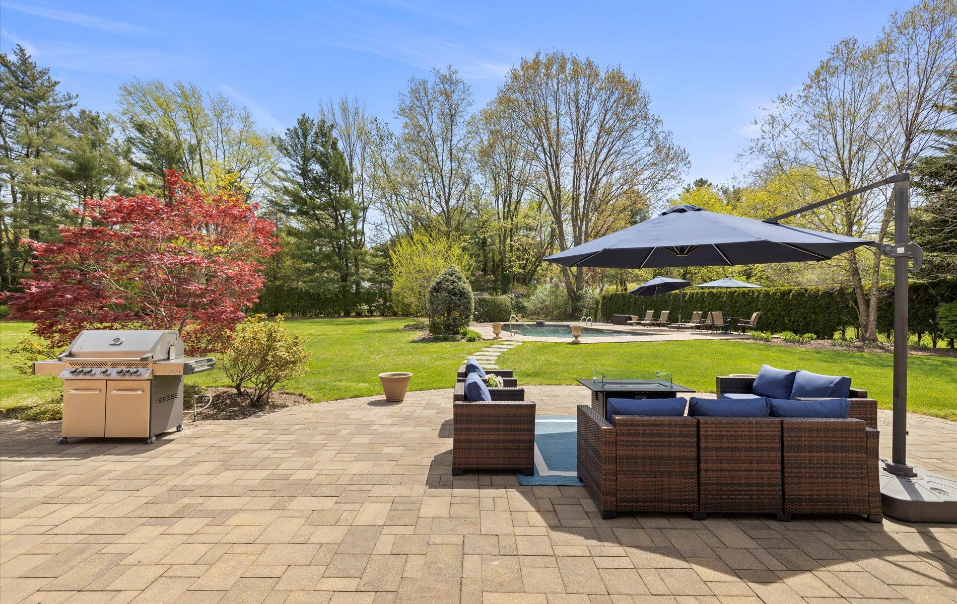 101 Yukon Drive, Woodbury, New York image 32