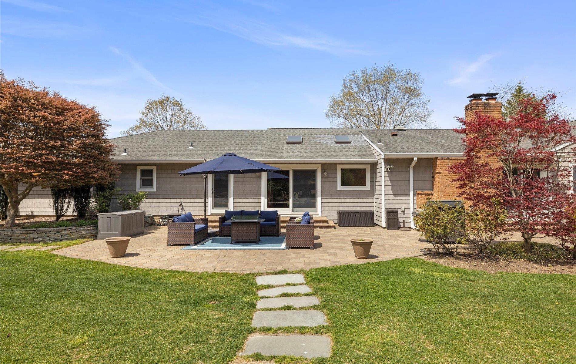 101 Yukon Drive, Woodbury, New York image 31
