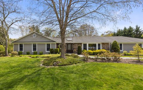 101 Yukon Drive Woodbury NY 11797