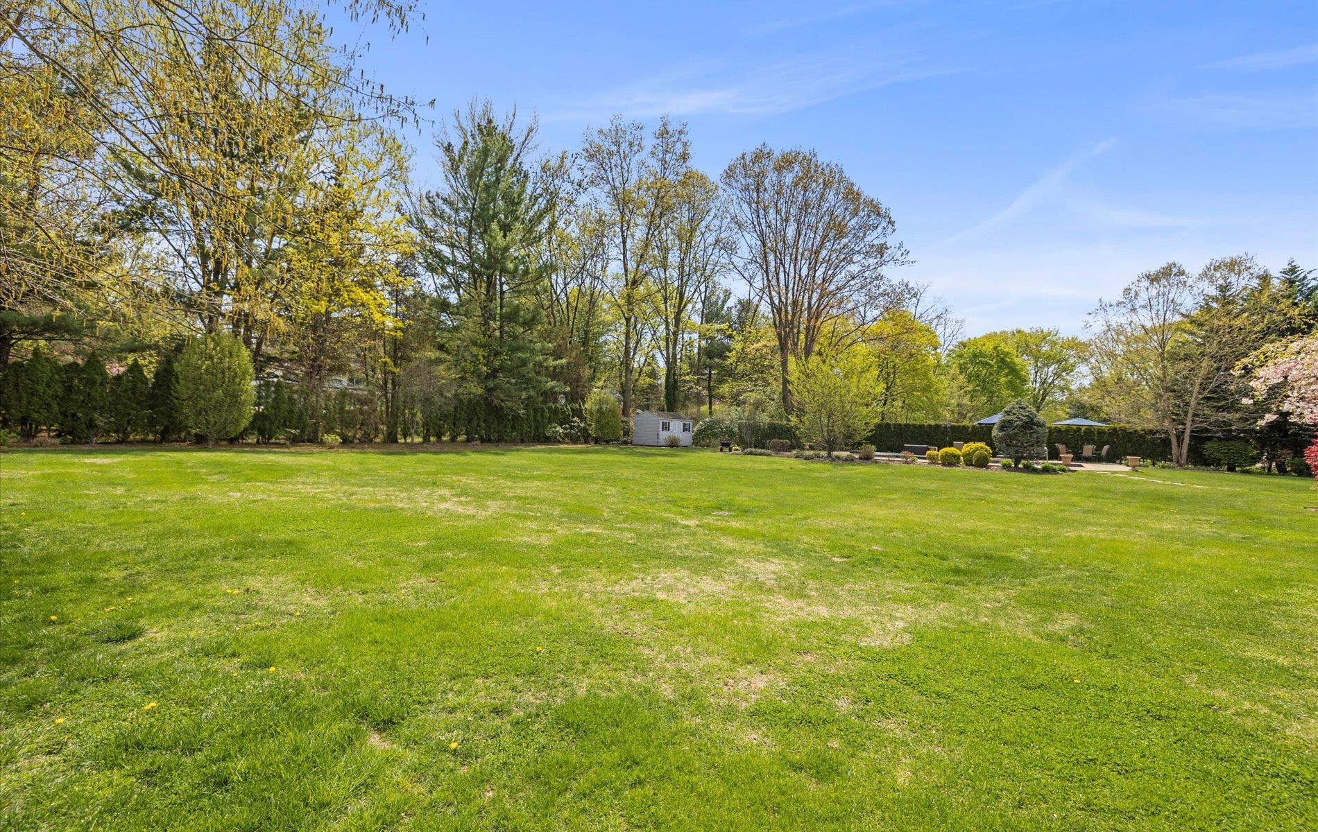 101 Yukon Drive, Woodbury, New York image 39