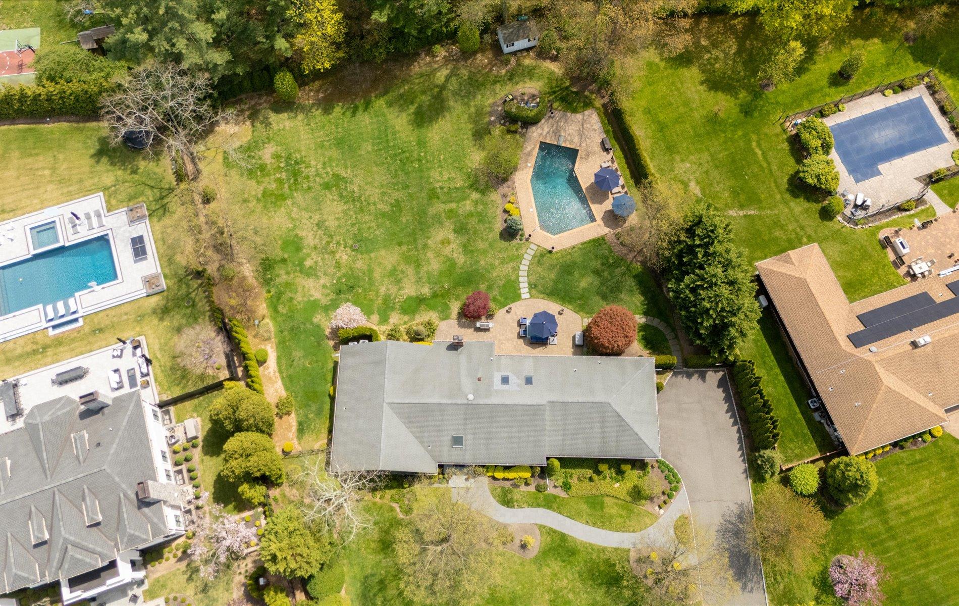 101 Yukon Drive, Woodbury, New York image 40