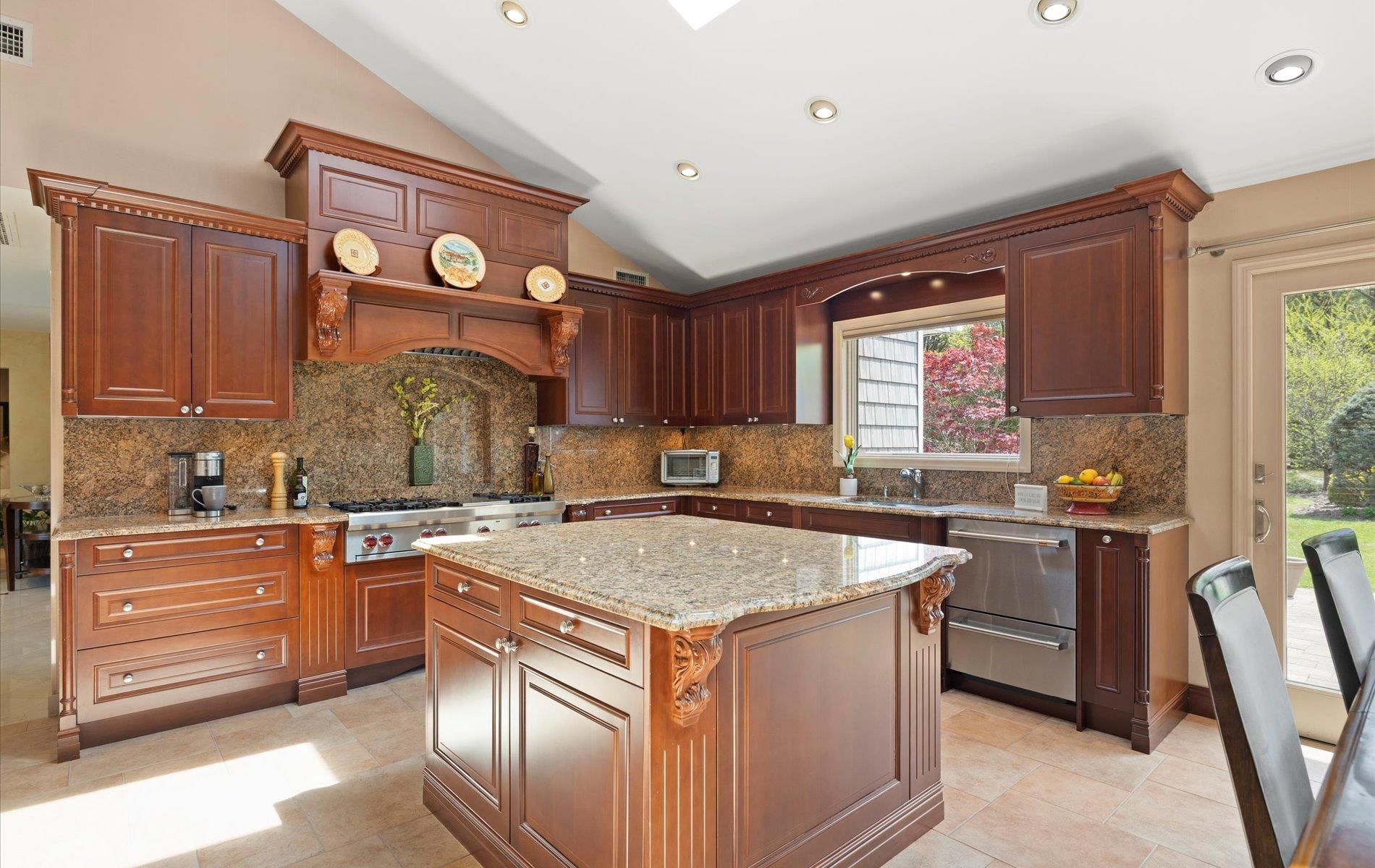 101 Yukon Drive, Woodbury, New York image 10