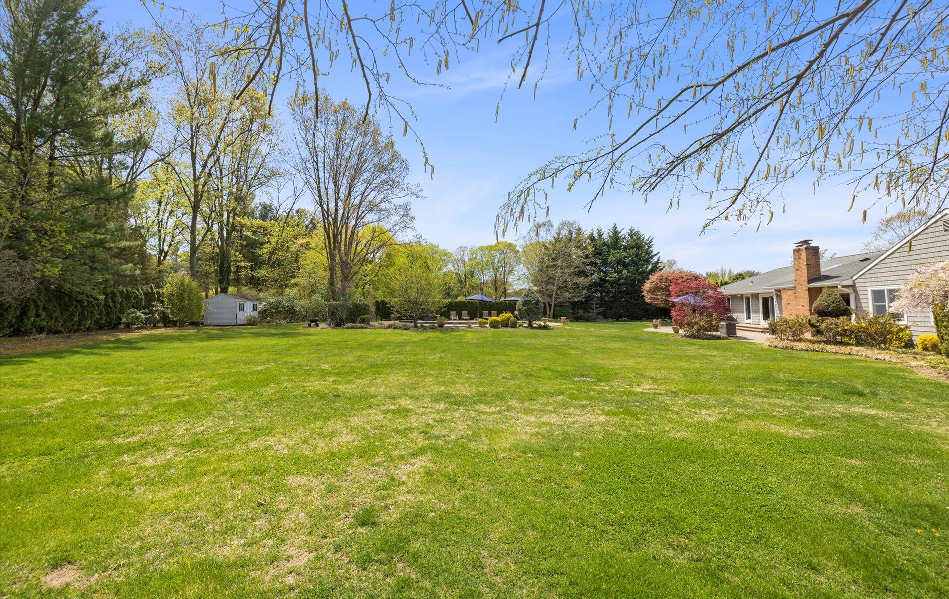101 Yukon Drive, Woodbury, New York image 38