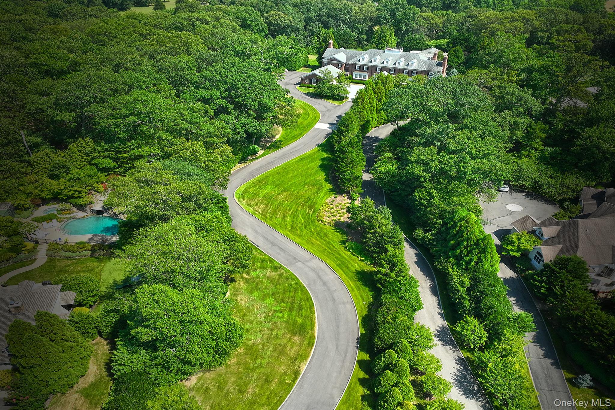 142 Round Swamp Road