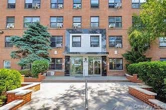 Photo of 99-40 63rd Road #5R, Rego Park, NY 11374 (MLS # 1017278)