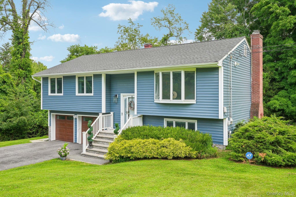 Photo of 111 Hilltop Road, Monroe, NY 10950 (MLS # 1036585)