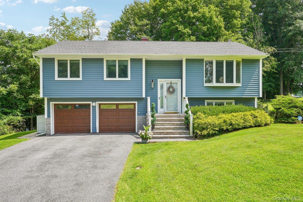 Photo of 111 Hilltop Road, Monroe, NY 10950 (MLS # 1036585)
