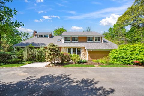 1 Briar Court Melville NY 11747