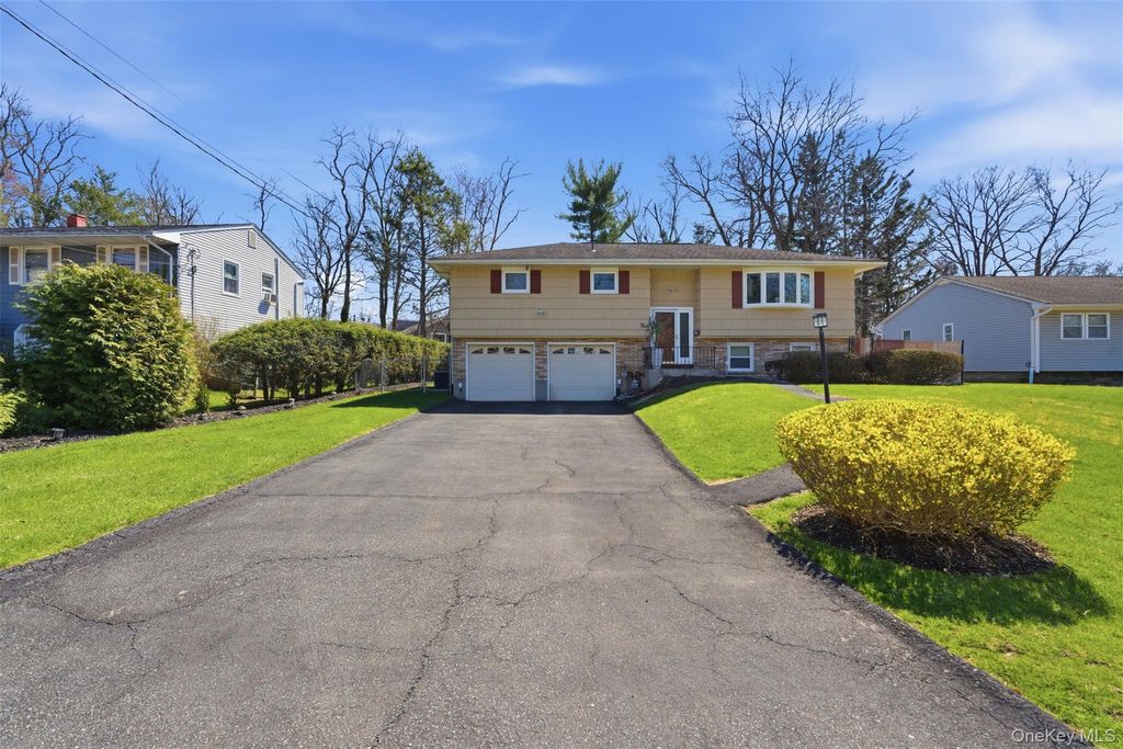 Photo of 4 Faist Drive, Spring Valley, NY 10977 (MLS # 983864)