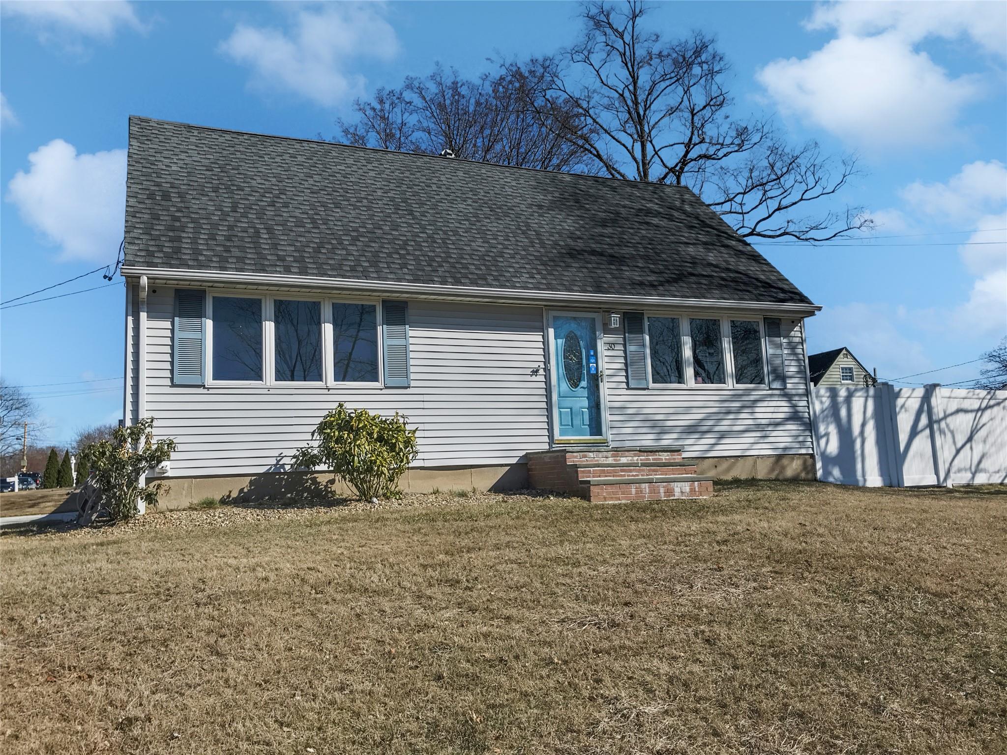 30 Lehigh Ave, Brookhaven, New York image 1