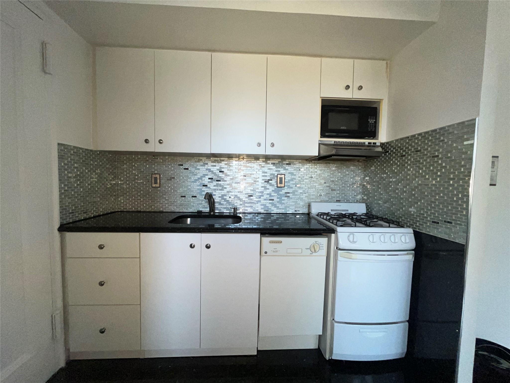 39-55 51st Street #4A, Woodside, New York image 10