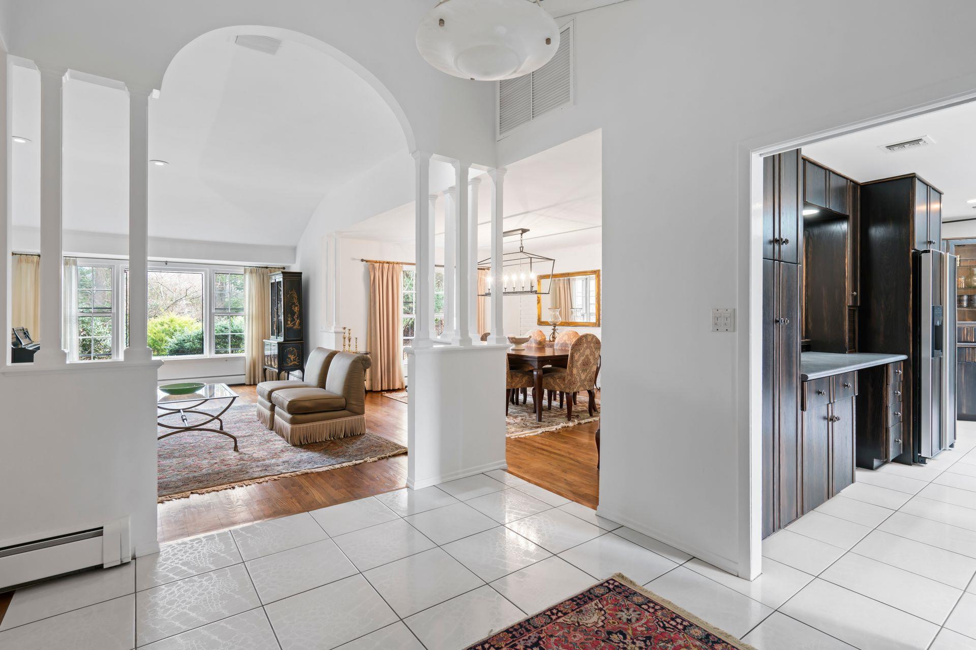 21 Whistler Hill Lane, Huntington, New York image 5