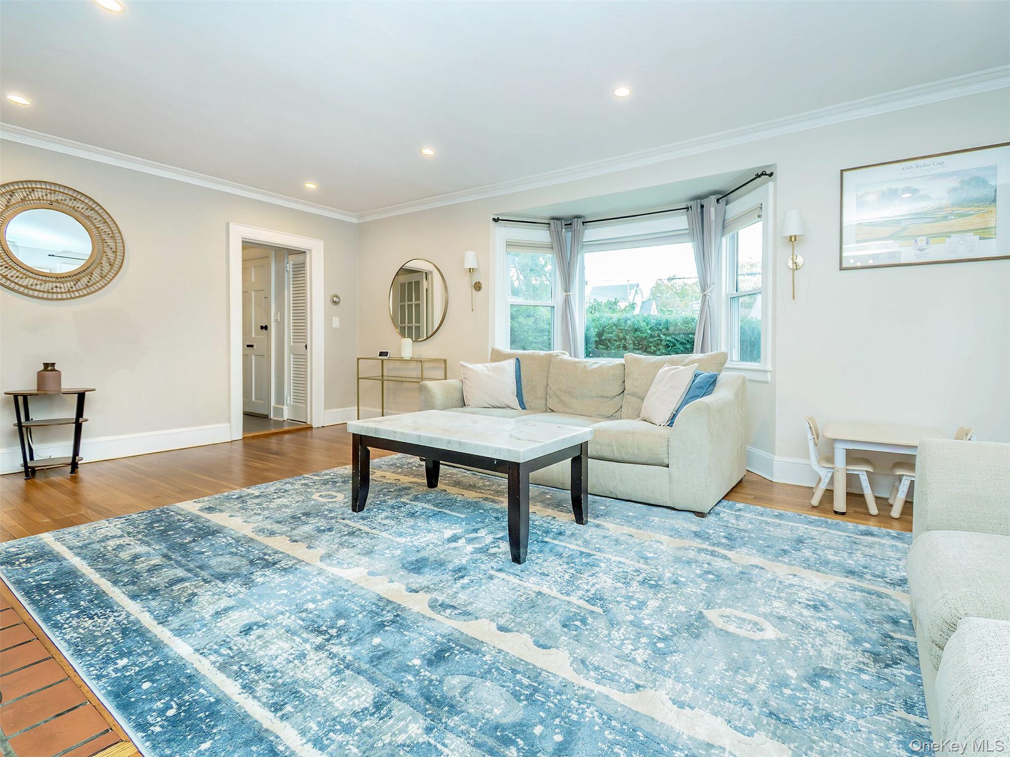 106 McLoughlin Street