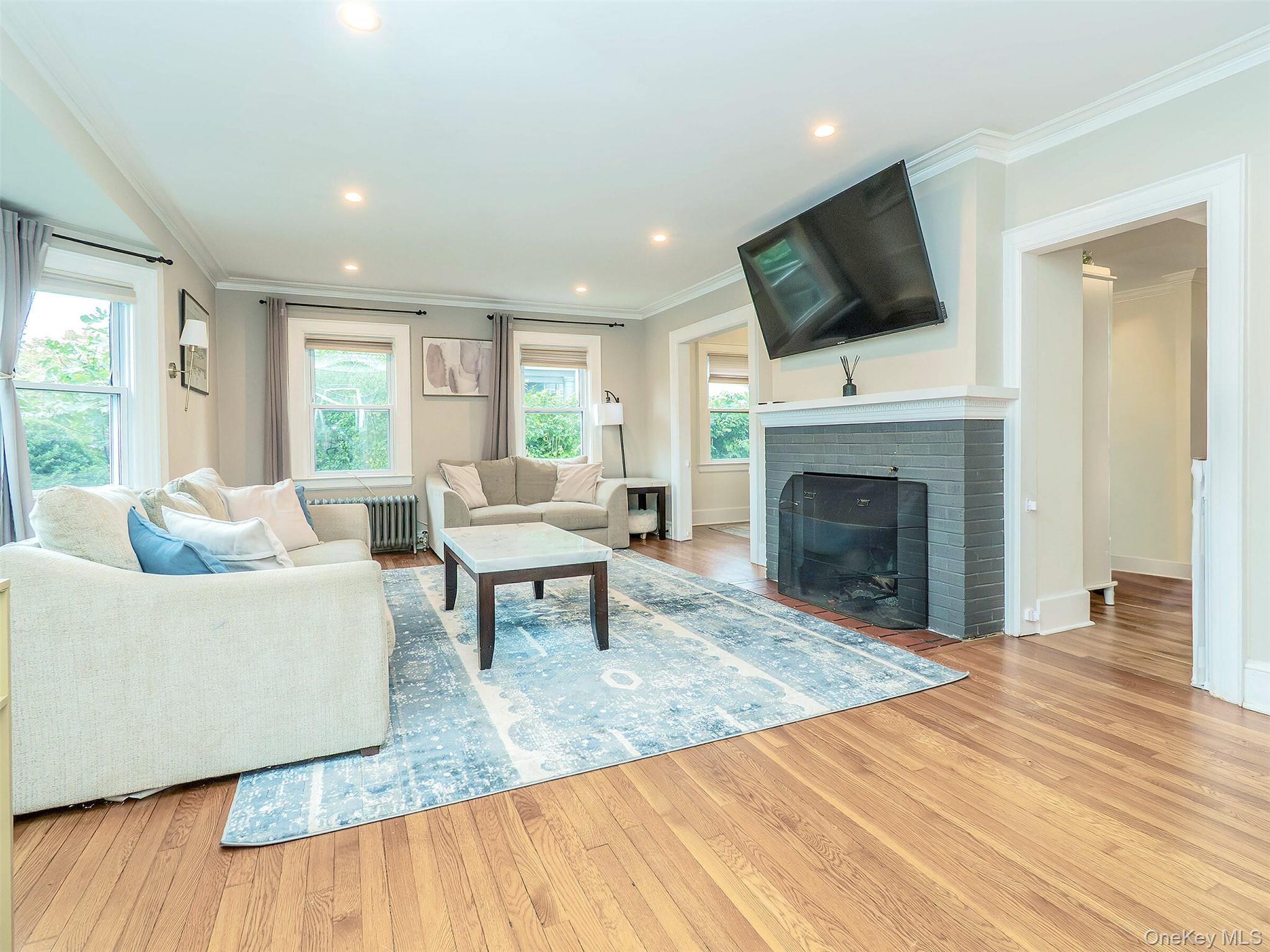 106 McLoughlin Street