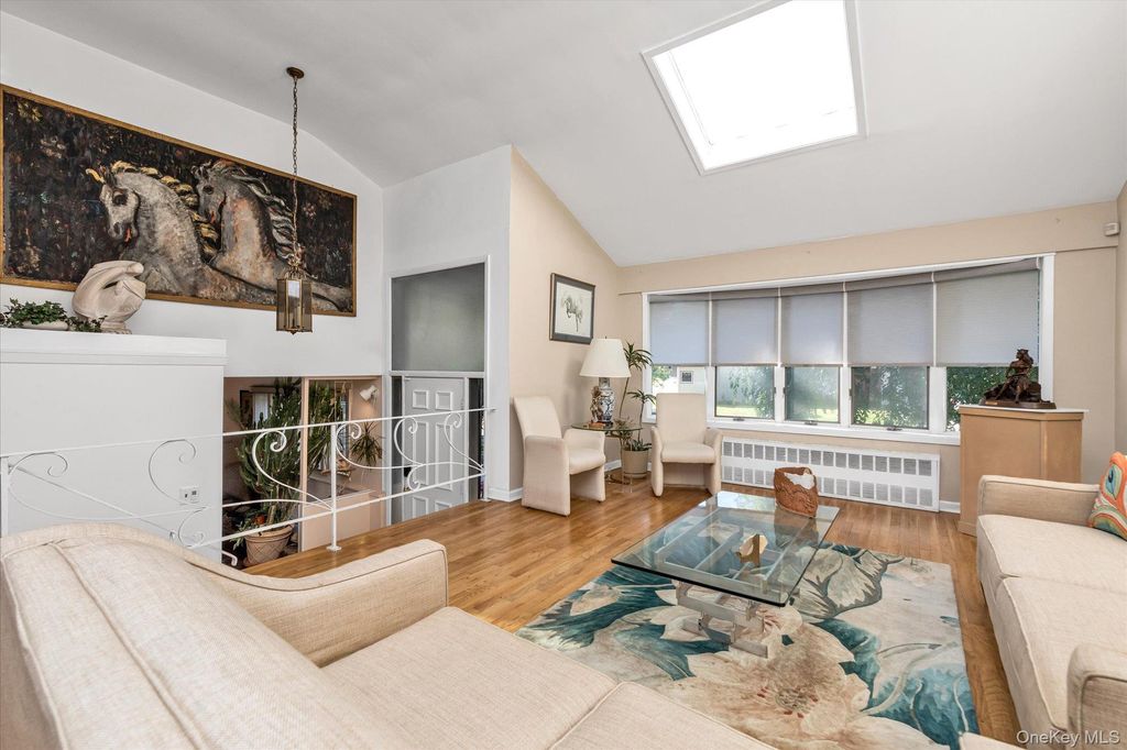 Photo of 5 Meroke Court, Huntington Station, NY 11746 (MLS # 921627)