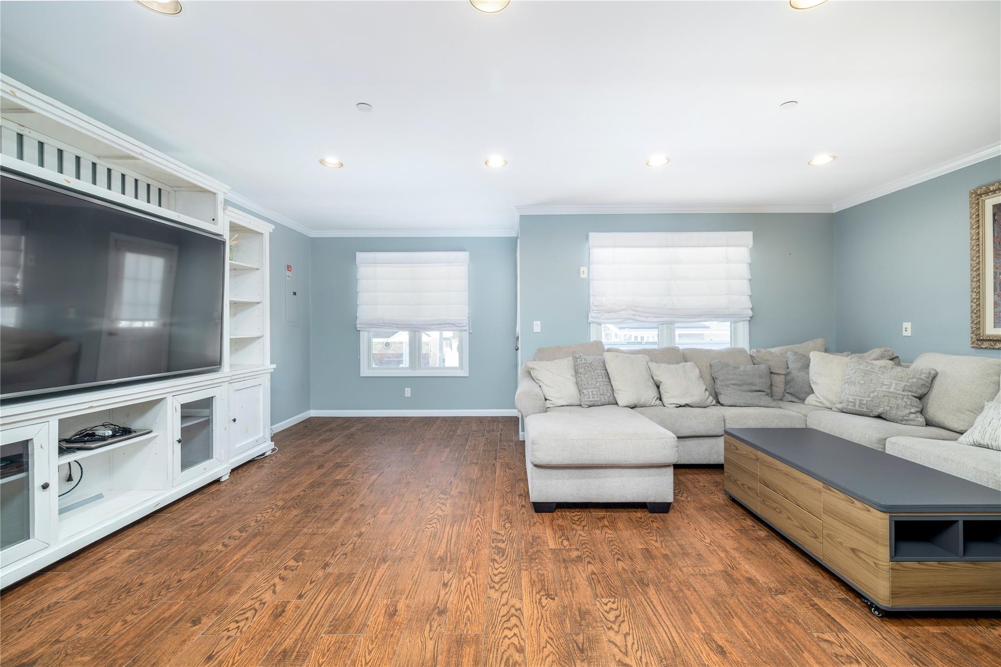16415 99th Street, Howard Beach, New York image 4