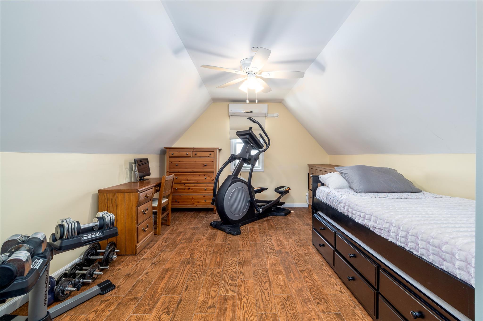 16415 99th Street, Howard Beach, New York image 18