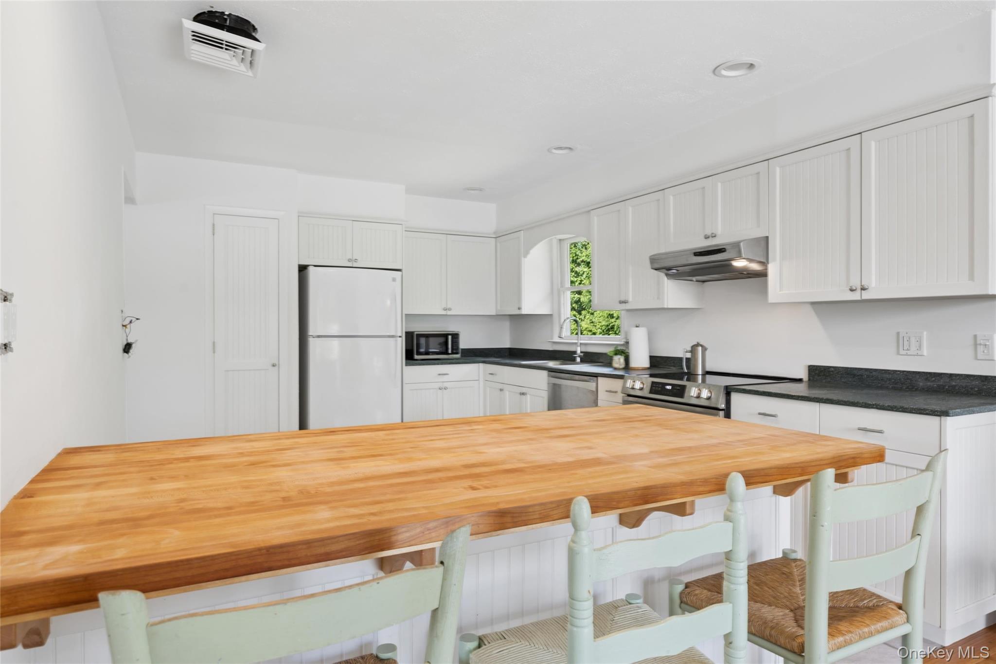 84 N Surfside Avenue