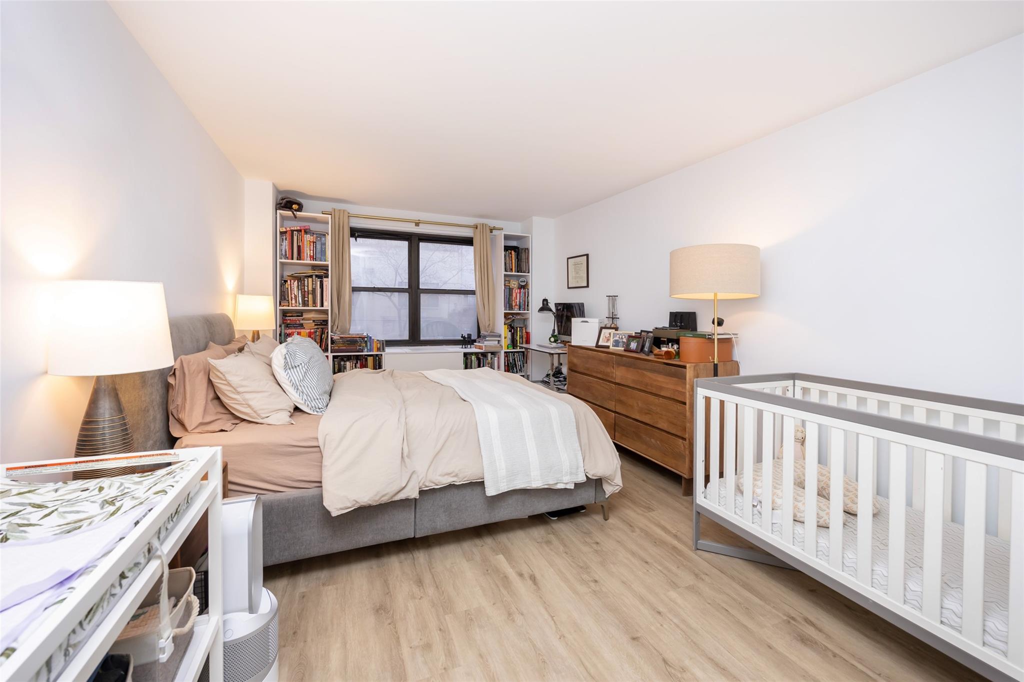 200 E 27th Street 2P