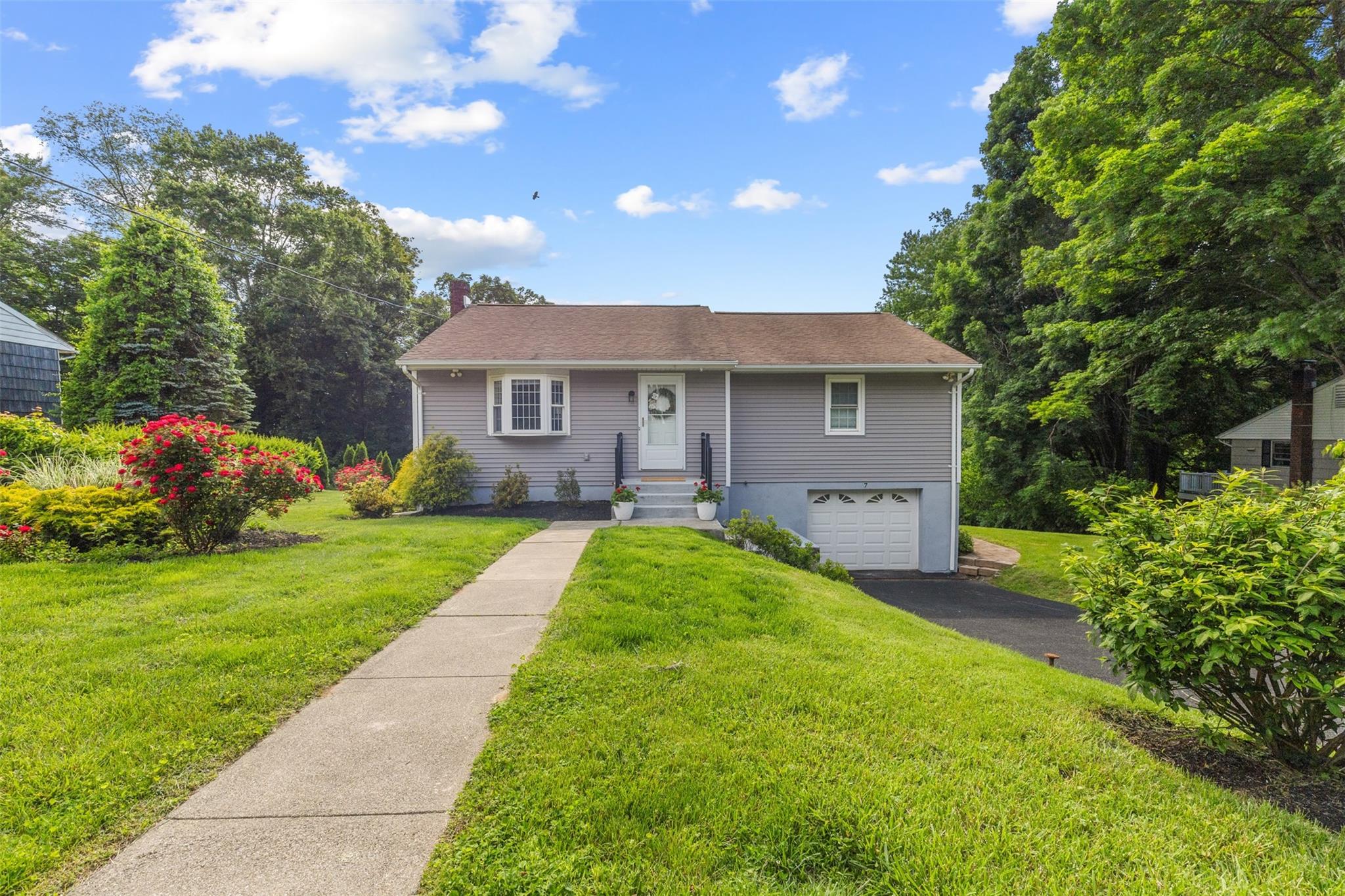 7 School Street, Cortlandt Manor, New York image 3