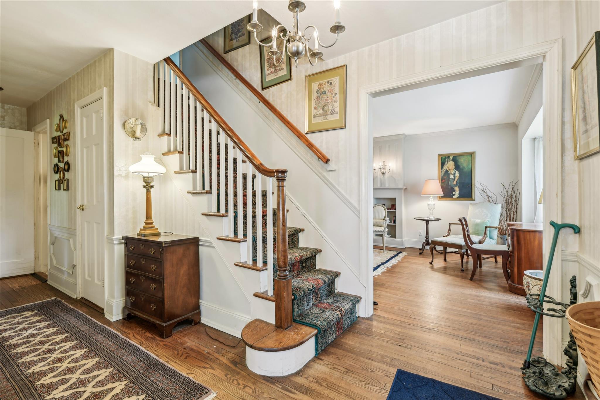 42 Huntington Road, Garden City, New York image 8